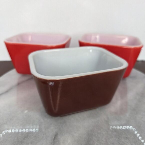 Vintage Pyrex 501-B Refrigerator Dish Lot 3 Red Brown 1.5 Cup Made USA Opal - Picture 1 of 10